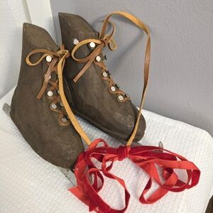 Carved Wood Ice Skates Nail Lace Eyelets Winter Christmas